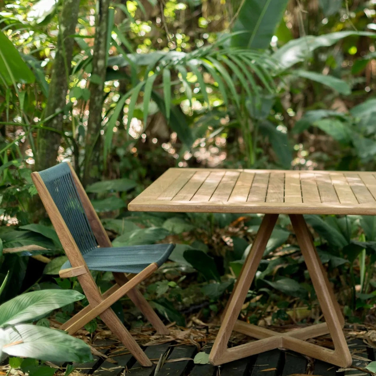 forest chair and table